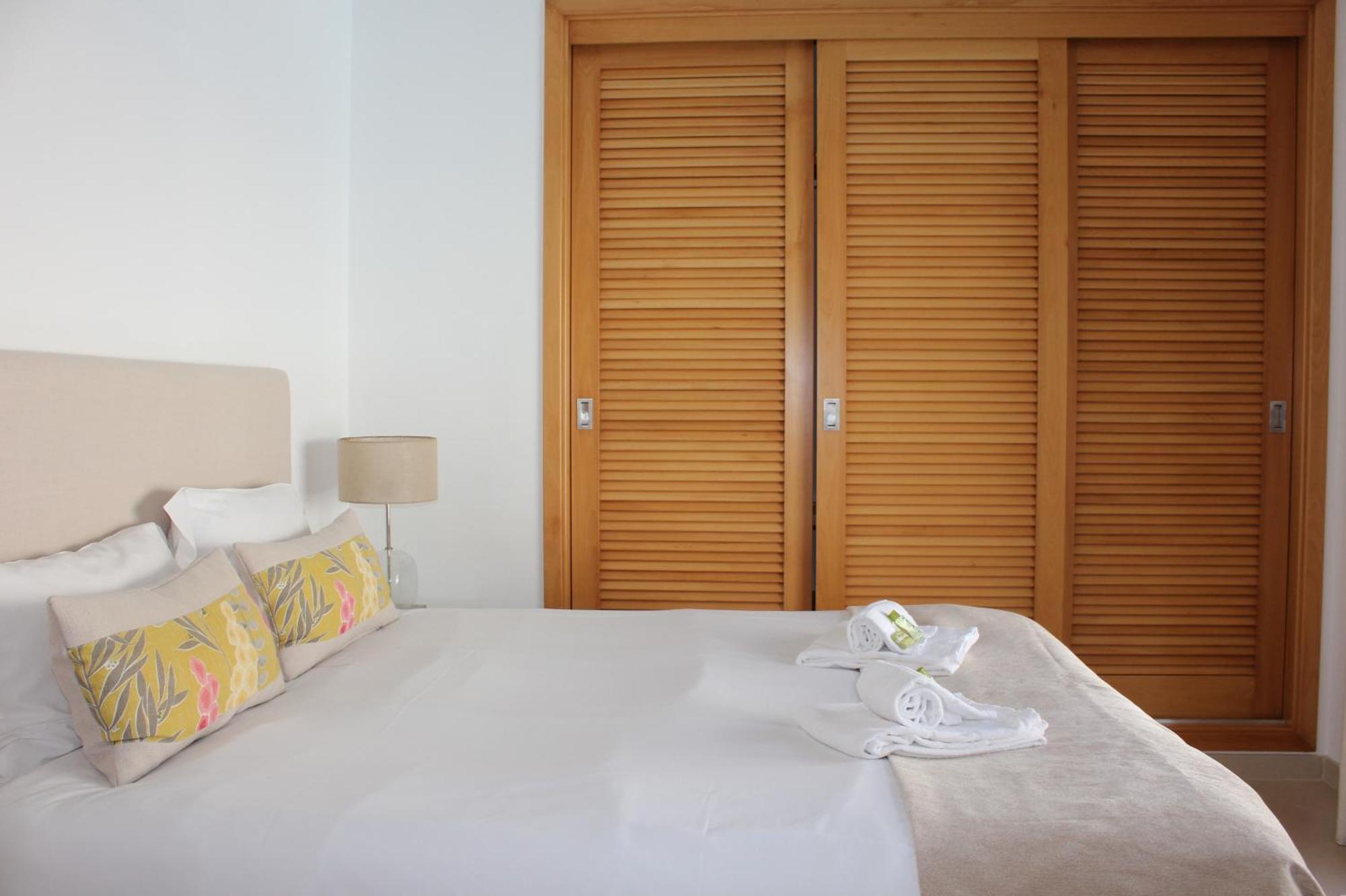 Stunning Townhouse T3 Villa โอบิดอส ภายนอก รูปภาพ